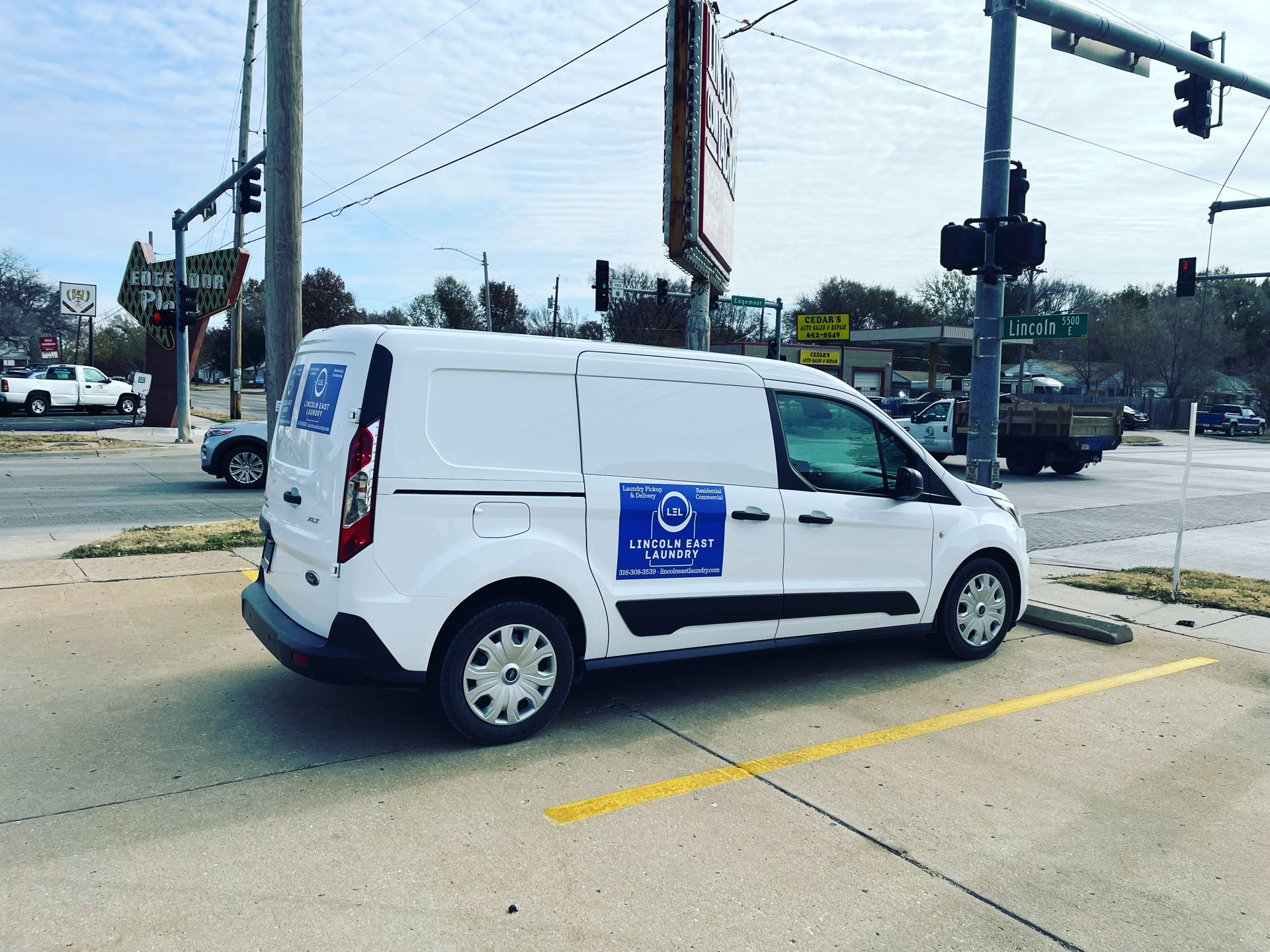 LE Van